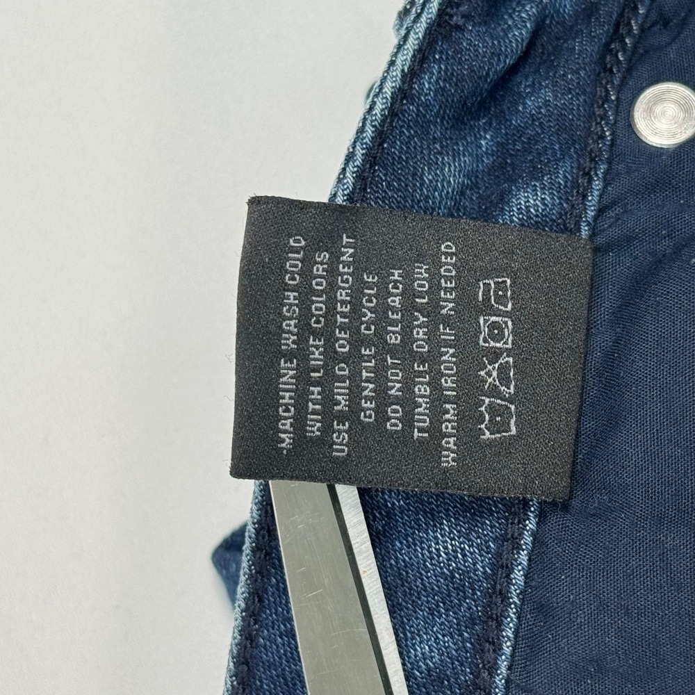 NWT Poetic Justice Verla Boyfriend Jeans Dark Wash Distressed Bleached Size 28 R - Picture 6 of 13